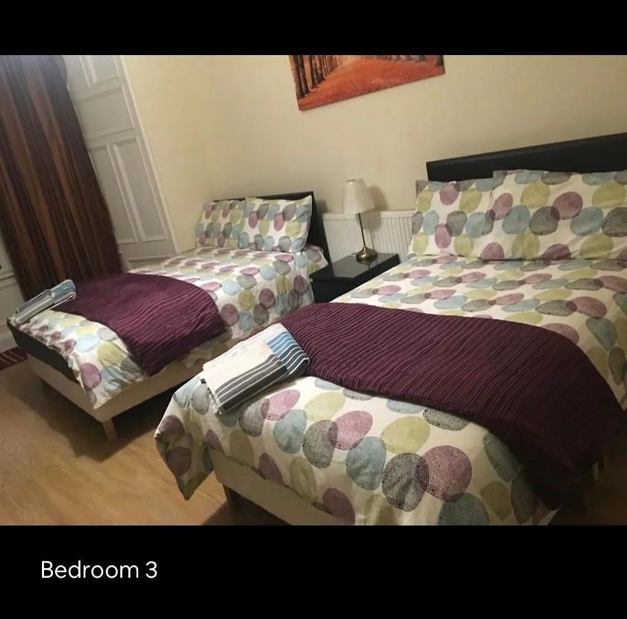 Abdul'S Resident Apartment Edinburgh